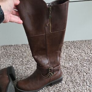 Brown Knee-High Leather Boots